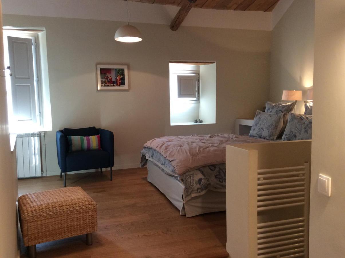 Le Moulin Des Pinchinats Bed & Breakfast Aix-en-Provence Dış mekan fotoğraf