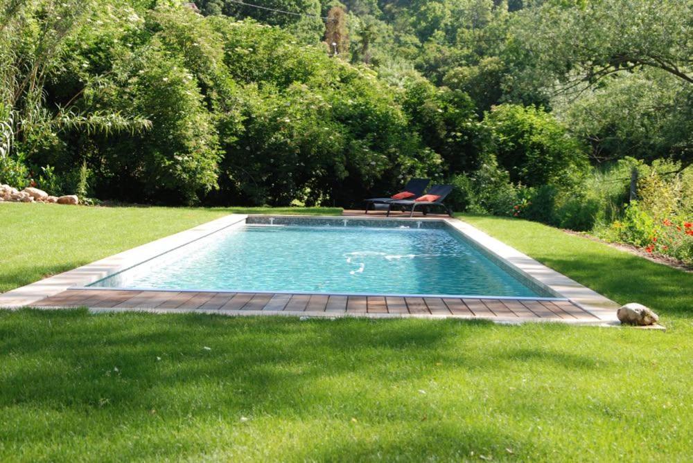 Le Moulin Des Pinchinats Bed & Breakfast Aix-en-Provence Dış mekan fotoğraf